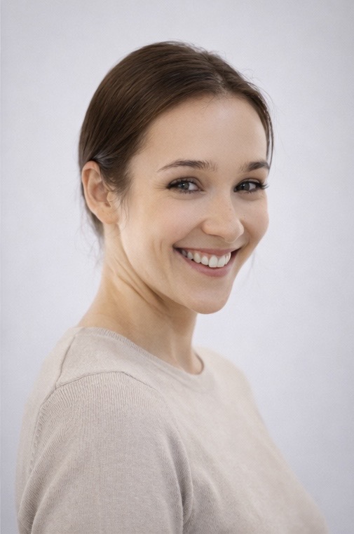 Marina-Scharoyko-Aerztin-Kursteilnehmerin 1:1 Faltenunterspritzung mit Hyaluron